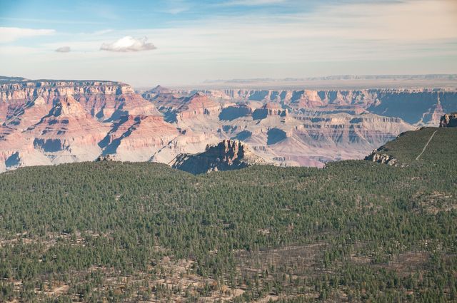 Grand Canyon à l'horizon